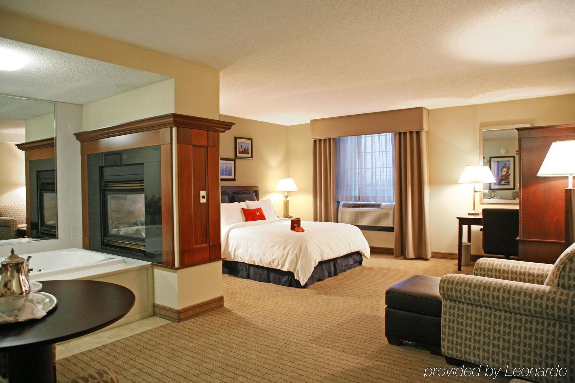 Hotel Crowne Plaza And Pittsburgh South By Ihg 4*