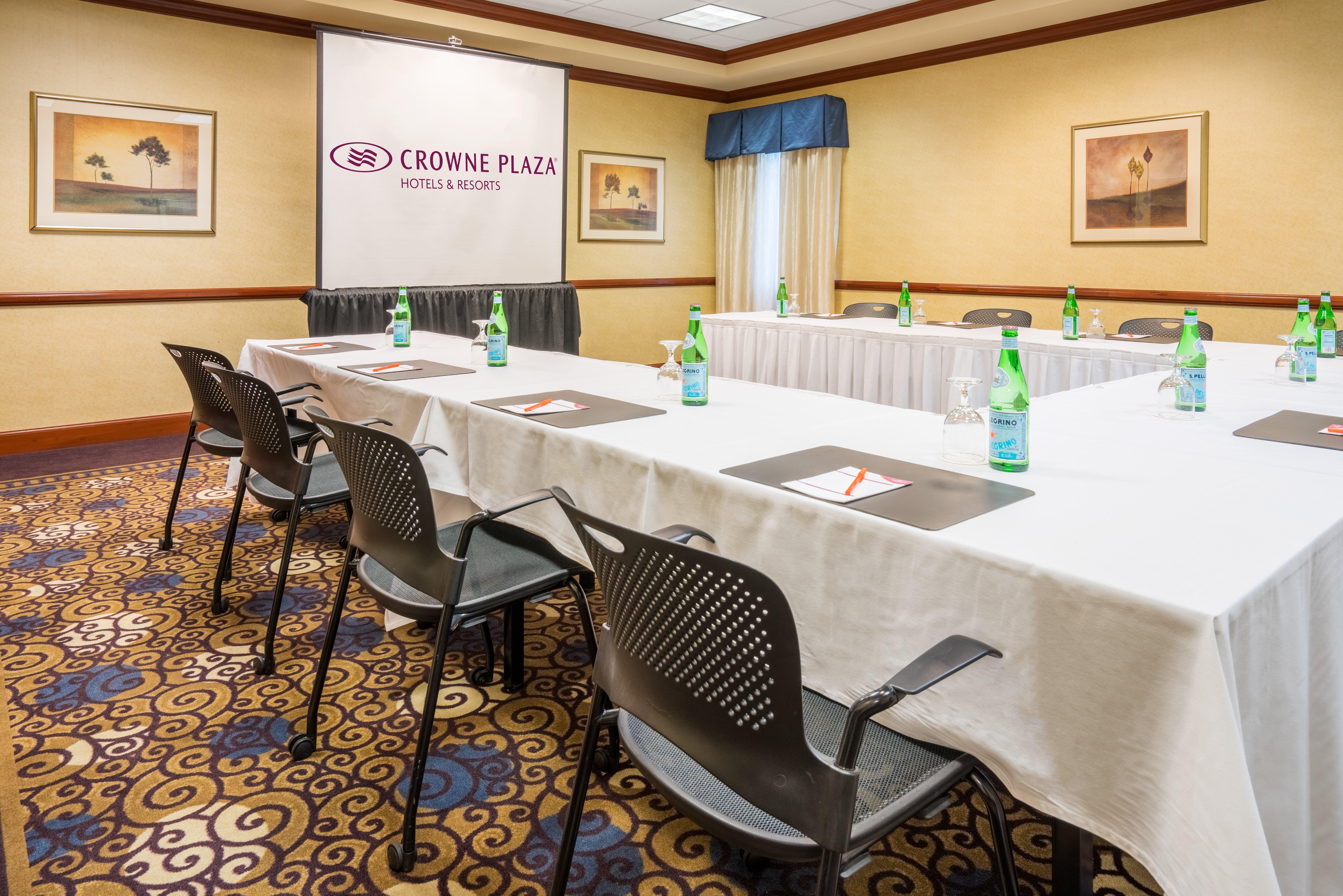 Crowne Plaza And Pittsburgh South By Ihg Mt. Lebanon