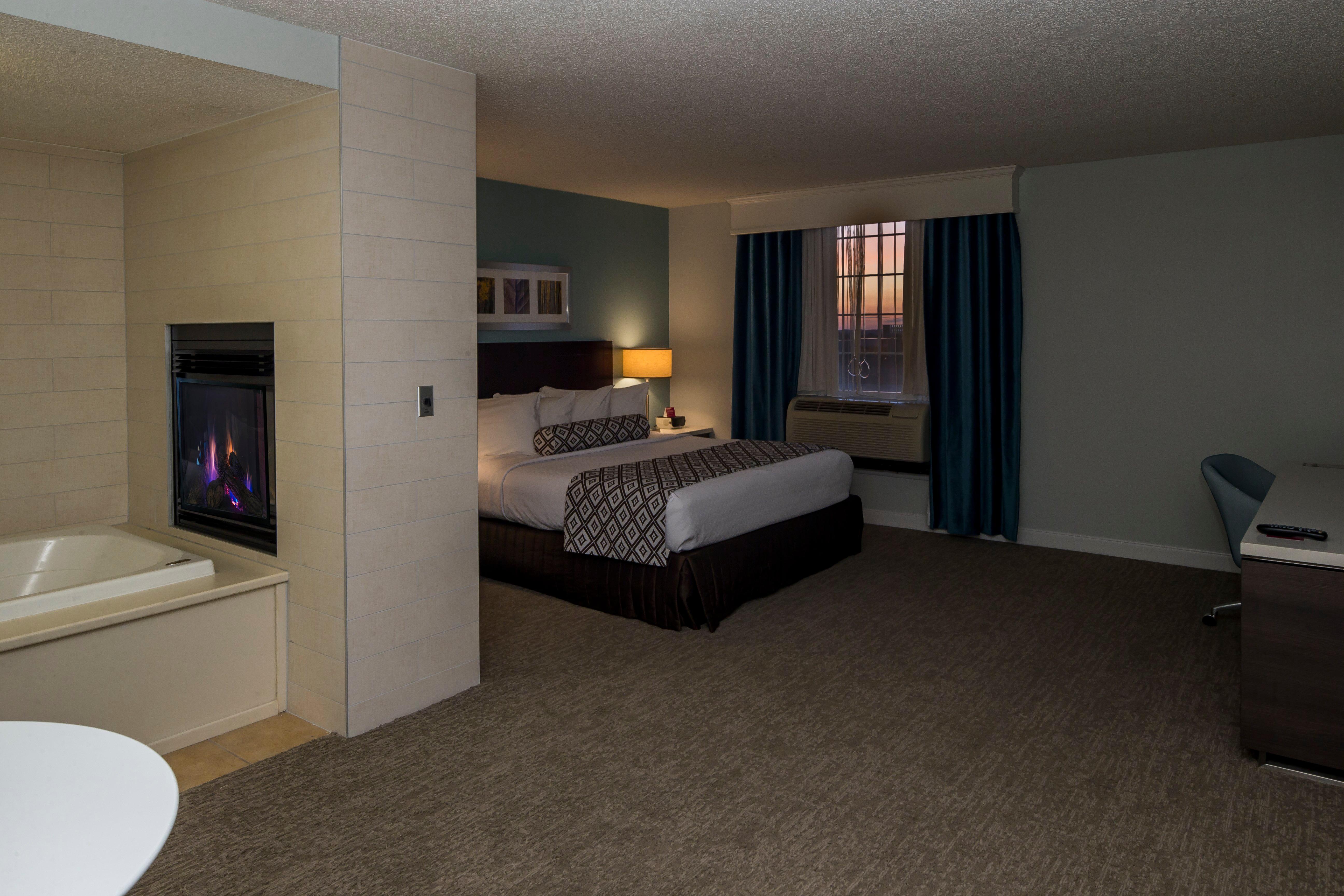 Crowne Plaza And Pittsburgh South By Ihg Hotel